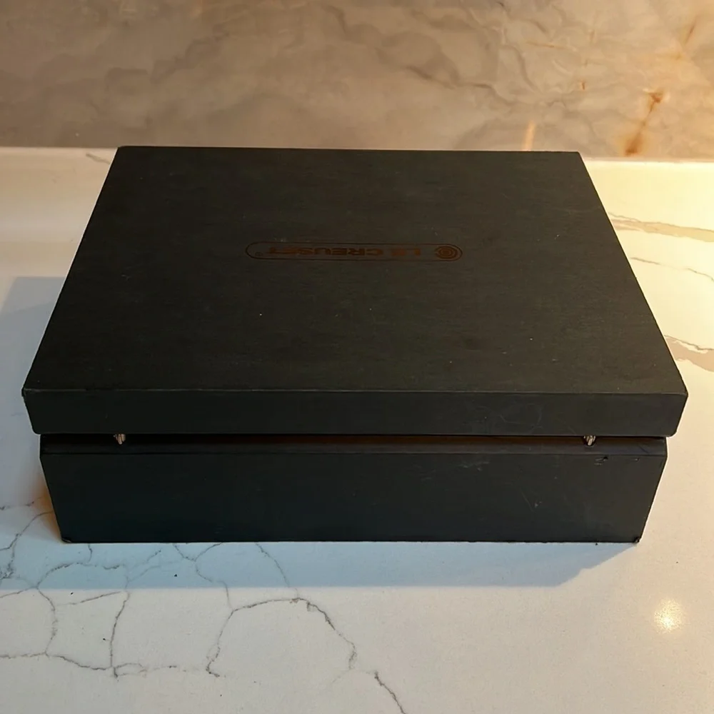 le Creuset Foilcutter Gift Set, Black Lever model in Box